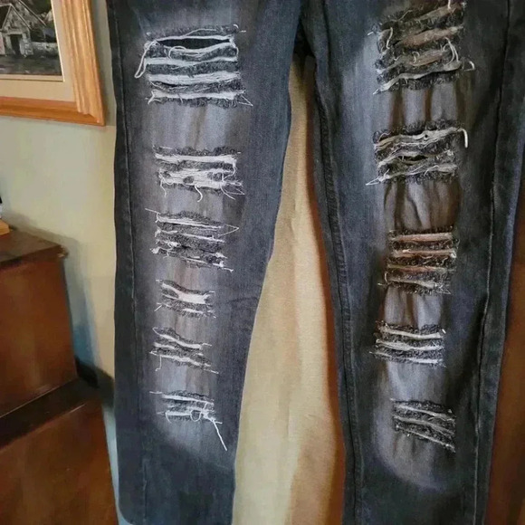 Southpole men's youth Jeans shredded style slim fit  32/32 - Picture 7 of 8